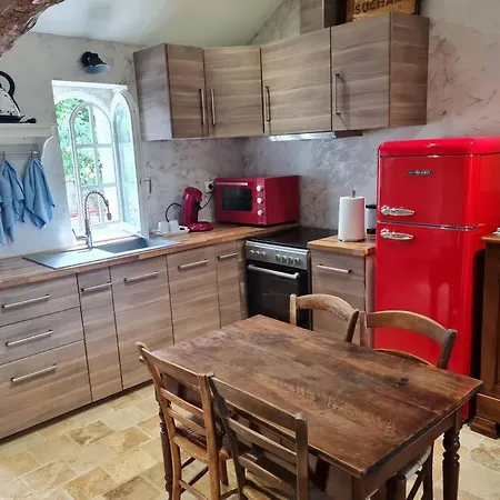 Petit 18 Eme Confort * Saint-Germain-des-Fosses